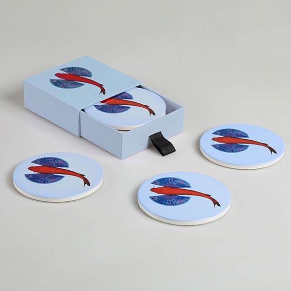 Dessous de verre FISHKOI GANGZAI - Maison James Close à Antibes